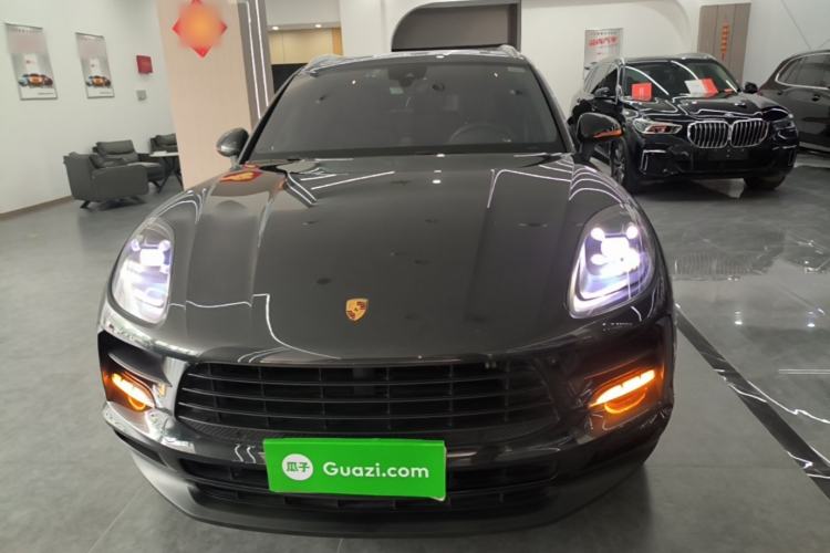 Used Porsche Macan 2018 Macan 2.0T Front