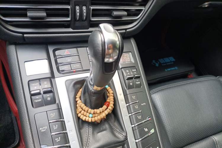 Used Porsche Macan 2018 Macan 2.0T Gear Lever