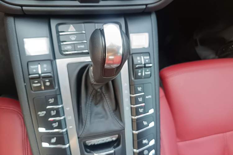 Used Porsche Macan 2018 Macan 2.0T Gear Lever