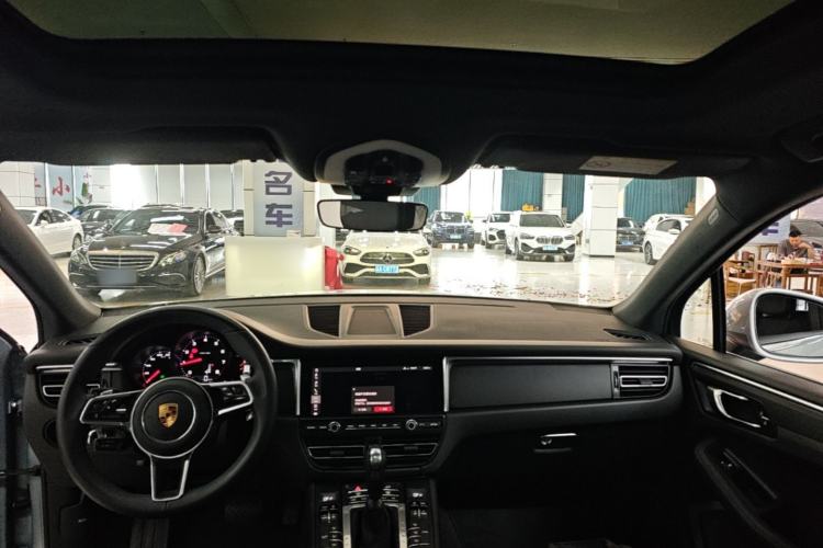 Used Porsche Macan 2018 Macan 2.0T Headliner