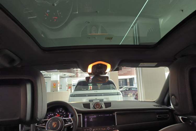 Used Porsche Macan 2018 Macan 2.0T Headliner