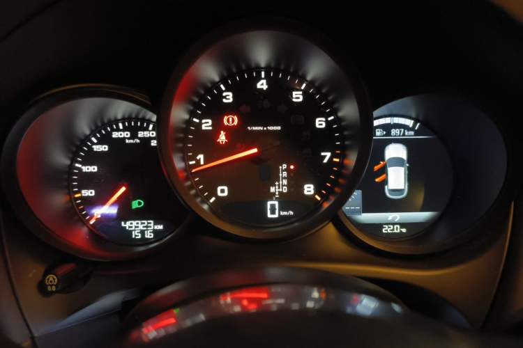Used Porsche Macan 2018 Macan 2.0T Instrument Cluster