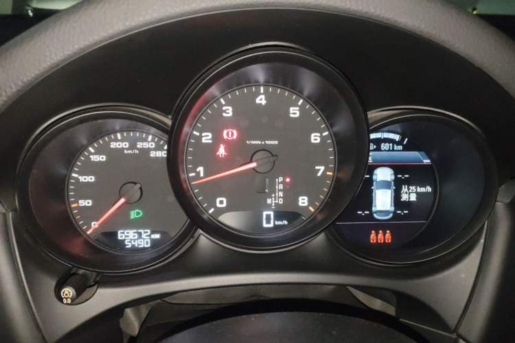 Used Porsche Macan 2018 Macan 2.0T Instrument Cluster