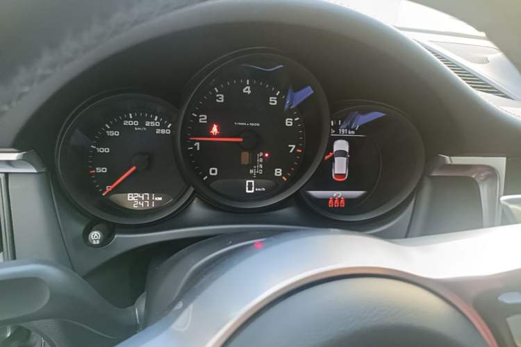 Used Porsche Macan 2018 Macan 2.0T Instrument Cluster