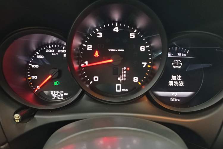 Used Porsche Macan 2018 Macan 2.0T Instrument Cluster