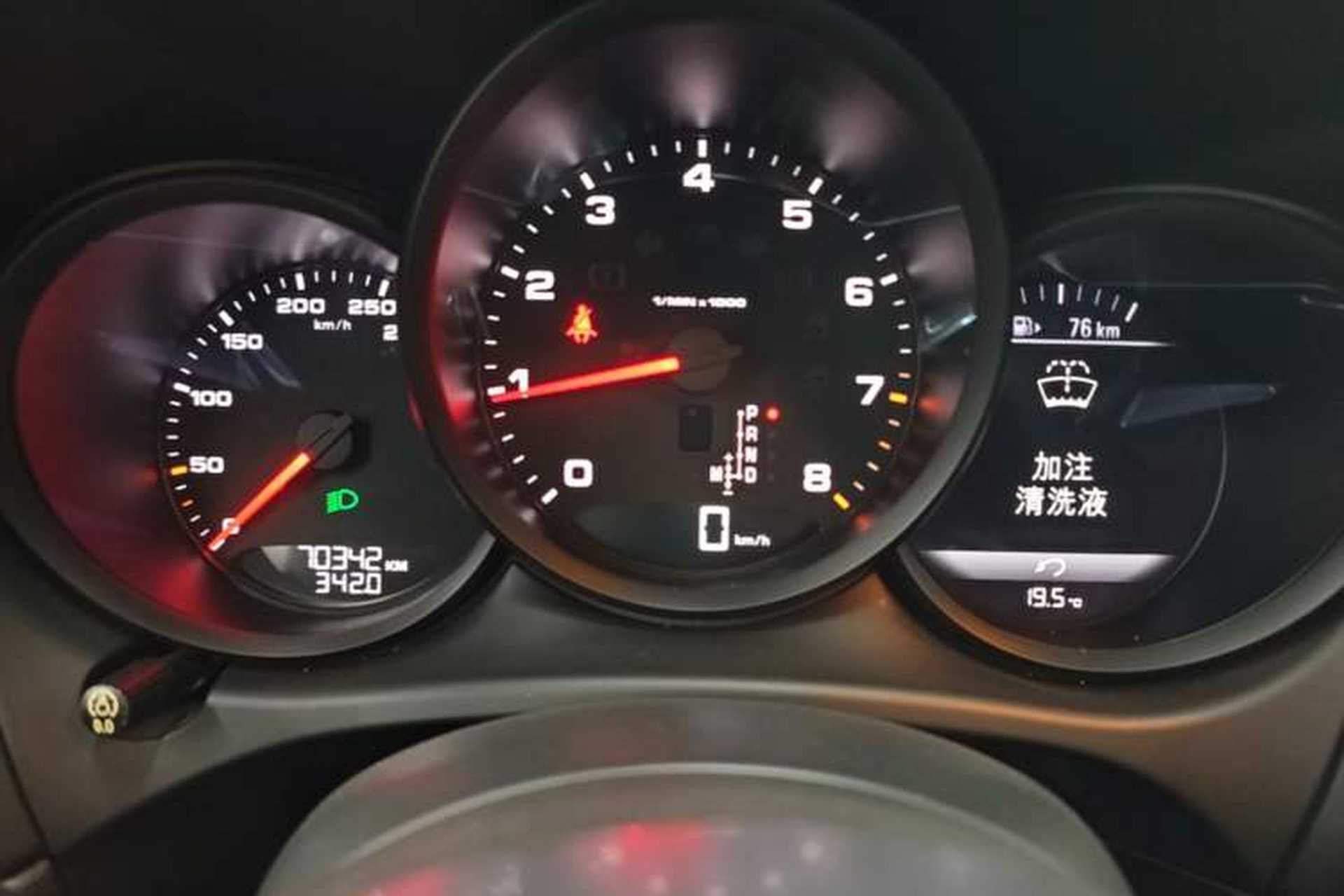 Used Porsche Macan 2018 Macan 2.0T Instrument Cluster