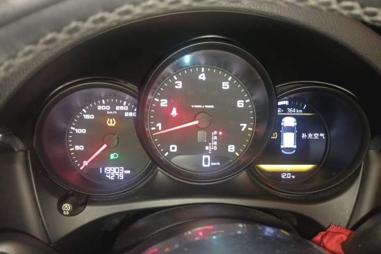 Used Porsche Macan 2018 Macan 2.0T Instrument Cluster