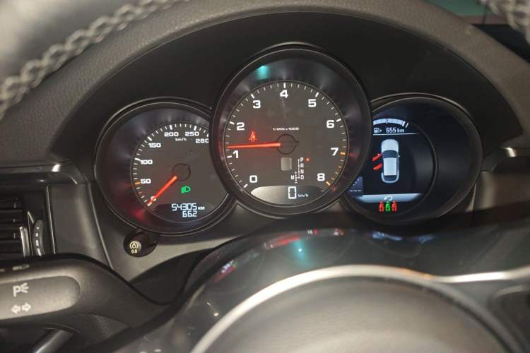 Used Porsche Macan 2018 Macan 2.0T Instrument Cluster