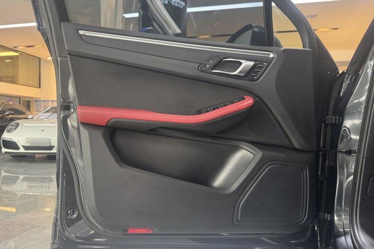 Used Porsche Macan 2018 Macan 2.0T Interior 7