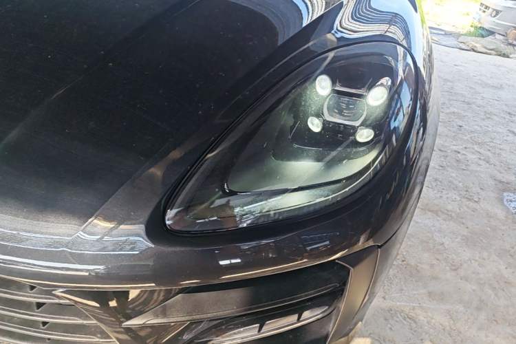Used Porsche Macan 2018 Macan 2.0T Left Front Headlight