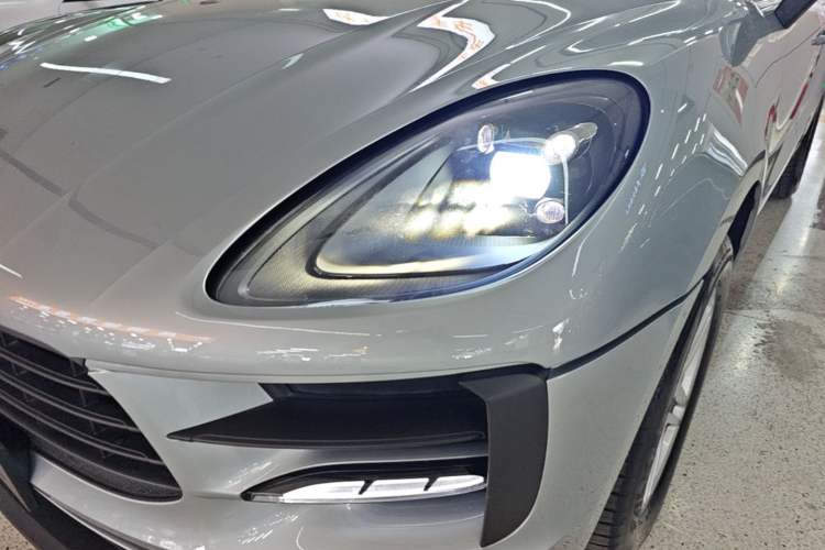 Used Porsche Macan 2018 Macan 2.0T Left Front Headlight
