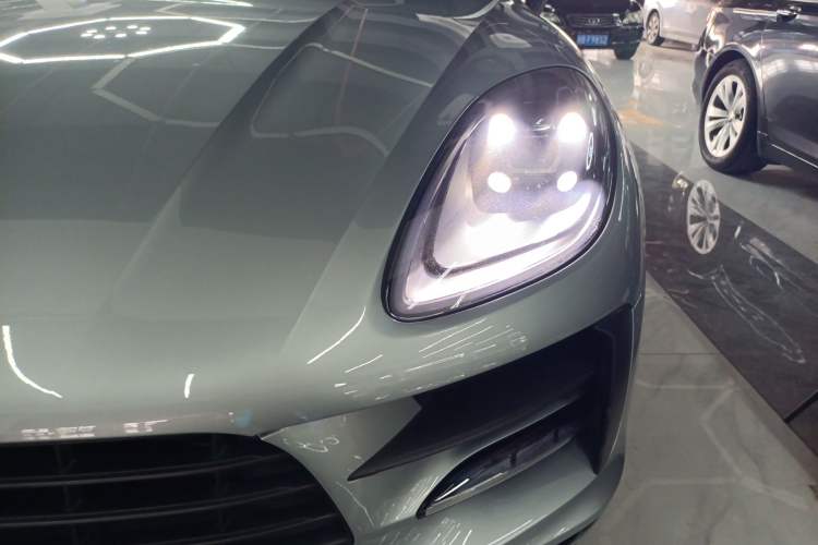 Used Porsche Macan 2018 Macan 2.0T Left Front Headlight