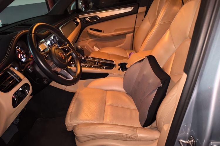 Used Porsche Macan 2018 Macan 2.0T Left Front Seat