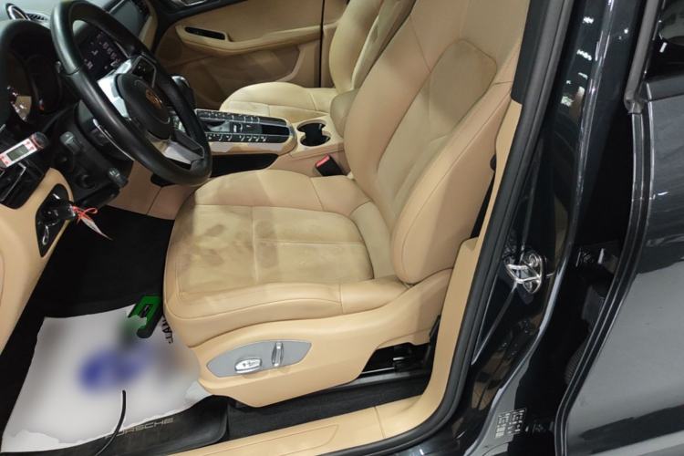 Used Porsche Macan 2018 Macan 2.0T Left Front Seat