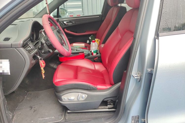 Used Porsche Macan 2018 Macan 2.0T Left Front Seat
