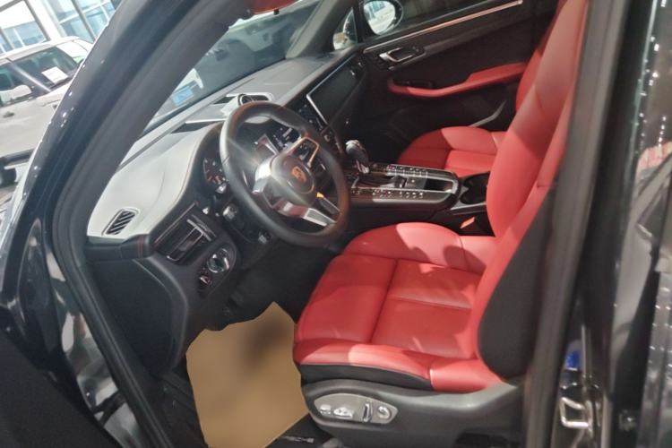 Used Porsche Macan 2018 Macan 2.0T Left Front Seat