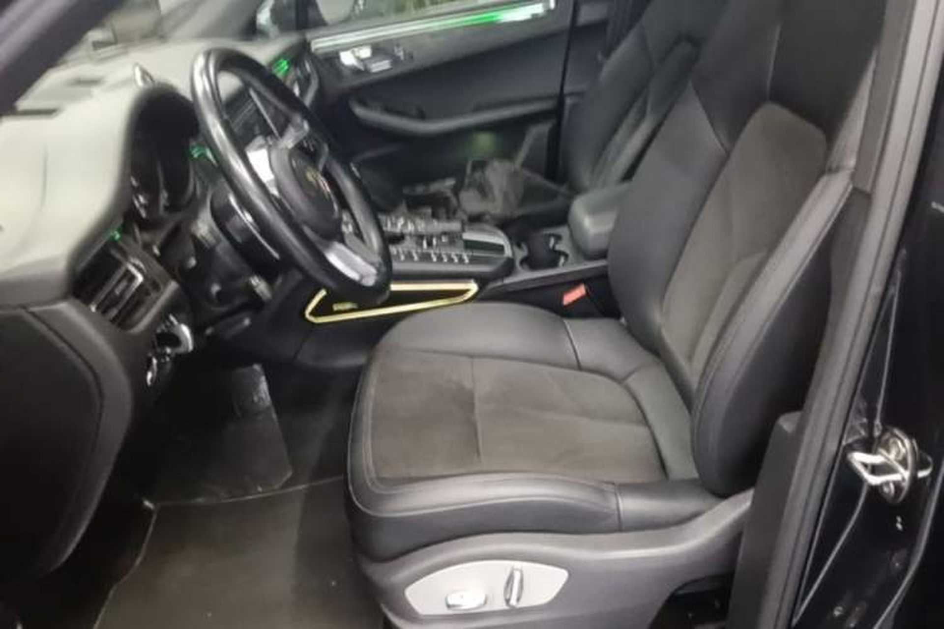 Used Porsche Macan 2018 Macan 2.0T Left Front Seat