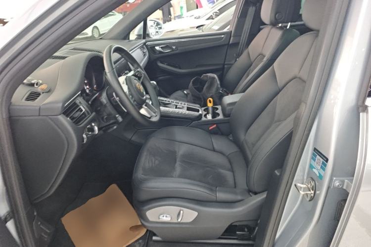 Used Porsche Macan 2018 Macan 2.0T Left Front Seat