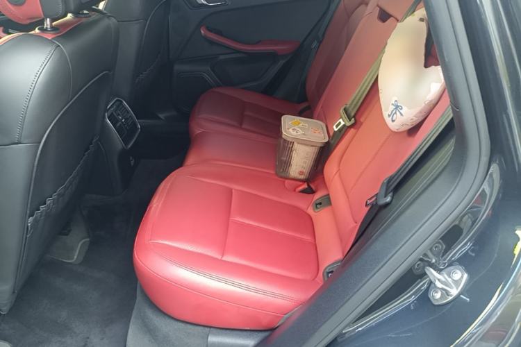 Used Porsche Macan 2018 Macan 2.0T Left Rear Seat