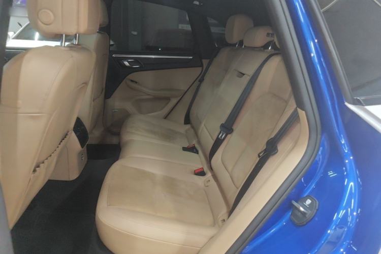 Used Porsche Macan 2018 Macan 2.0T Left Rear Seat