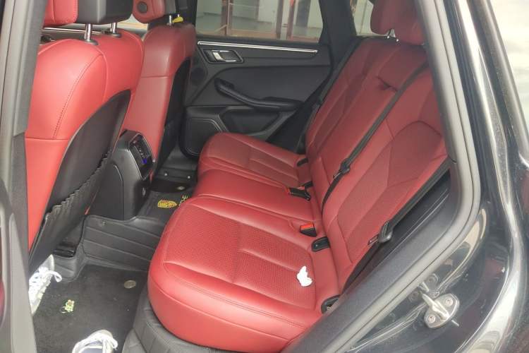 Used Porsche Macan 2018 Macan 2.0T Left Rear Seat