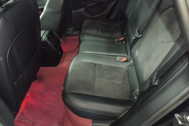 Used Porsche Macan 2018 Macan 2.0T Left Rear Seat