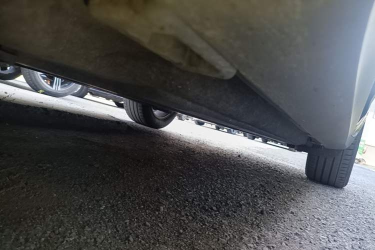 Used Porsche Macan 2018 Macan 2.0T Left Side Sill