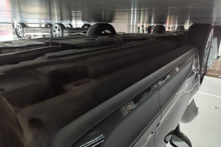 Used Porsche Macan 2018 Macan 2.0T Left Side Sill