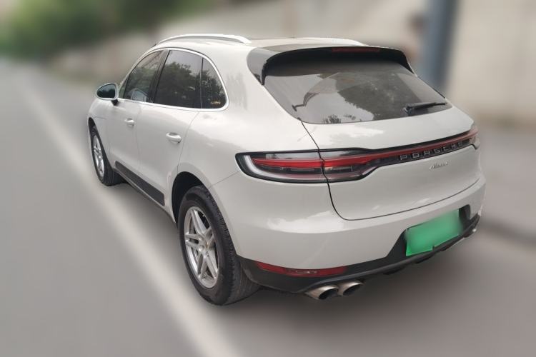 Used Porsche Macan 2018 Macan 2.0T Rear Left 45 Deg