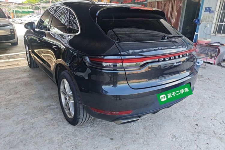 Used Porsche Macan 2018 Macan 2.0T Rear Left 45 Deg