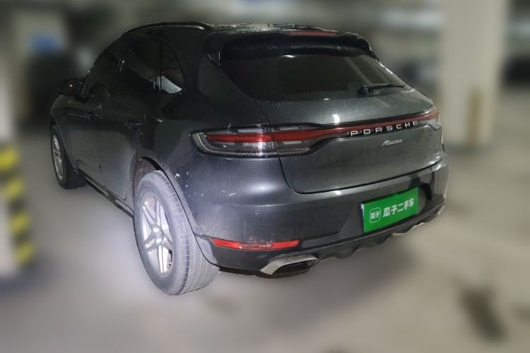 Used Porsche Macan 2018 Macan 2.0T Rear Left 45 Deg