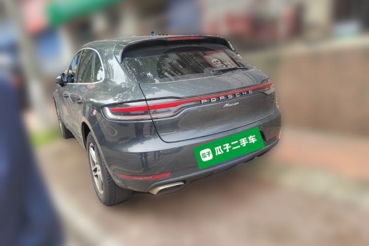 Used Porsche Macan 2018 Macan 2.0T Rear Left 45 Deg