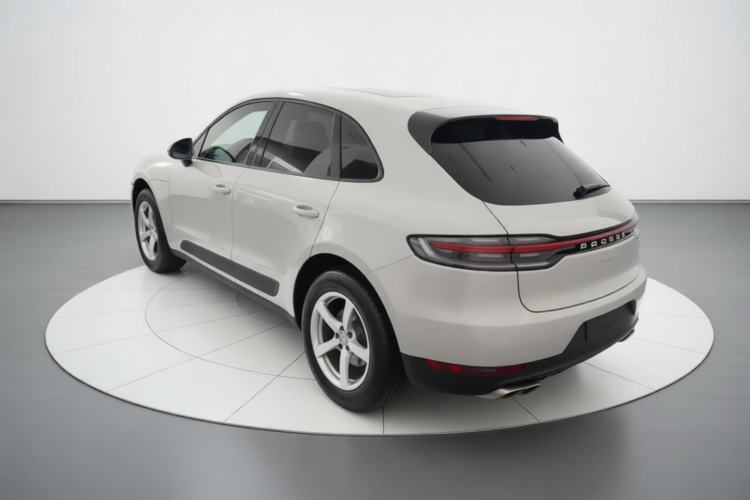 Used Porsche Macan 2018 Macan 2.0T Rear Left 45 Deg