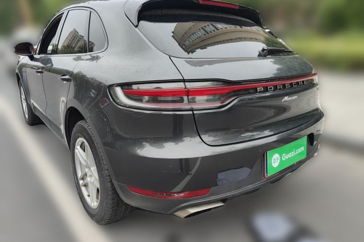 Used Porsche Macan 2018 Macan 2.0T Rear Left 45 Deg