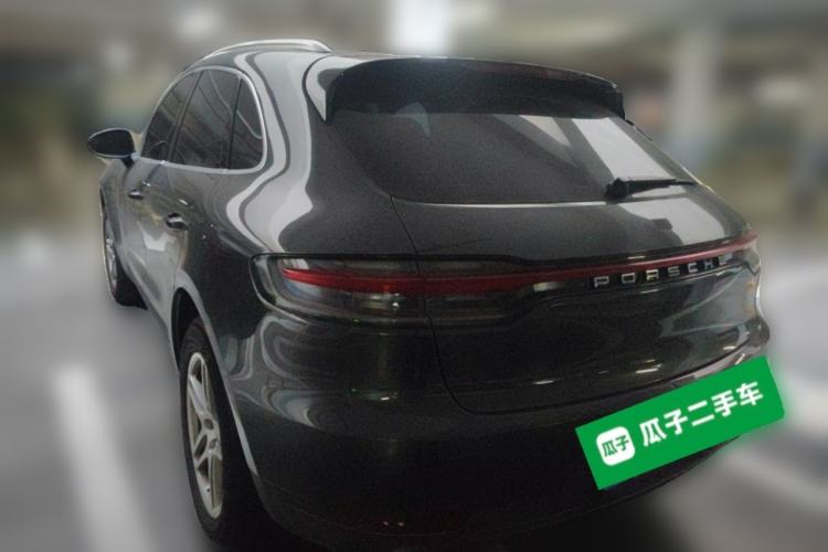 Used Porsche Macan 2018 Macan 2.0T Rear Left 45 Deg