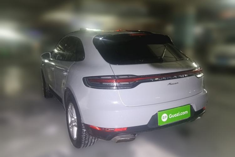 Used Porsche Macan 2018 Macan 2.0T Rear Left 45 Deg