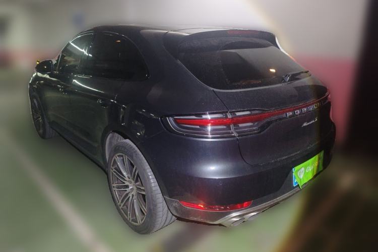 Used Porsche Macan 2018 Macan 2.0T Rear Left 45 Deg