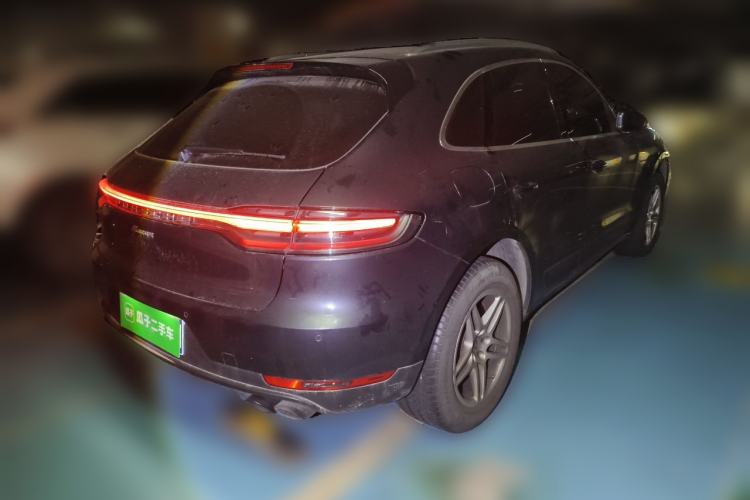 Used Porsche Macan 2018 Macan 2.0T Rear Right 45 Deg