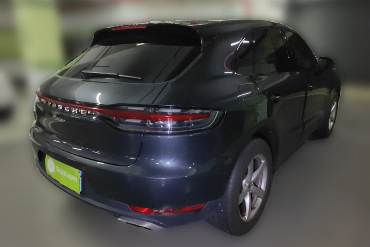 Used Porsche Macan 2018 Macan 2.0T Rear Right 45 Deg