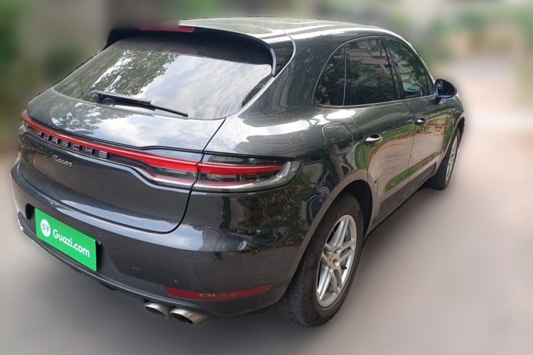 Used Porsche Macan 2018 Macan 2.0T Rear Right 45 Deg