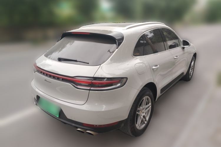 Used Porsche Macan 2018 Macan 2.0T Rear Right 45 Deg