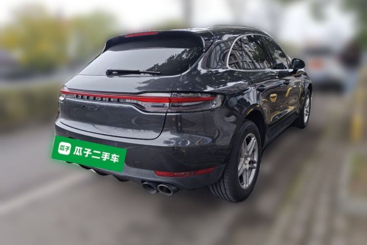 Used Porsche Macan 2018 Macan 2.0T Rear Right 45 Deg