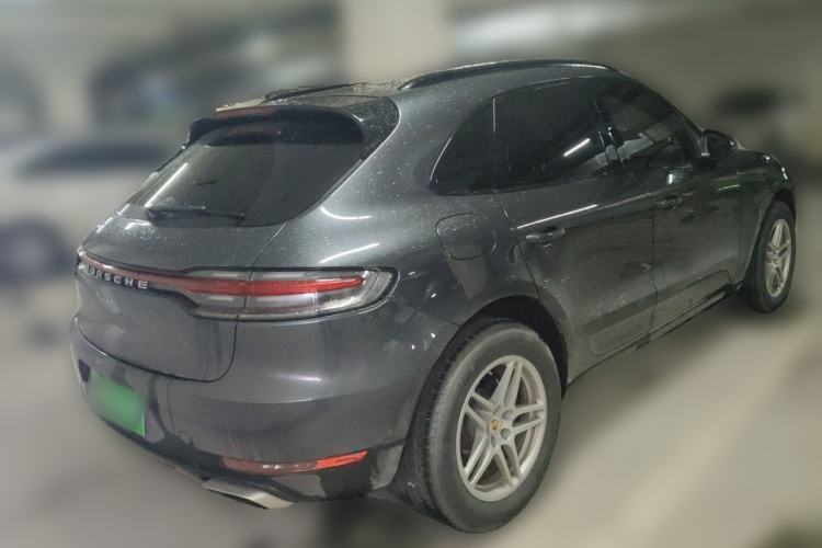 Used Porsche Macan 2018 Macan 2.0T Rear Right 45 Deg