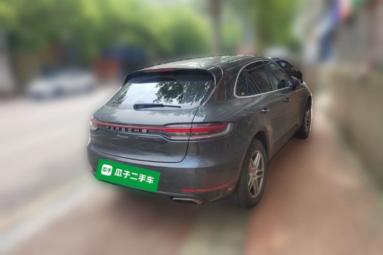 Used Porsche Macan 2018 Macan 2.0T Rear Right 45 Deg