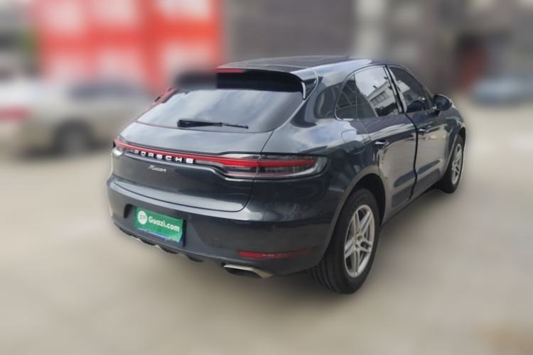 Used Porsche Macan 2018 Macan 2.0T Rear Right 45 Deg