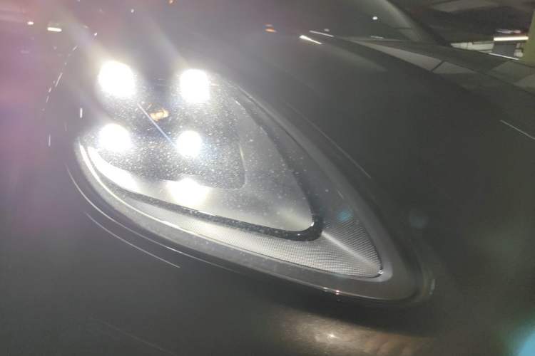 Used Porsche Macan 2018 Macan 2.0T Right Front Headlight