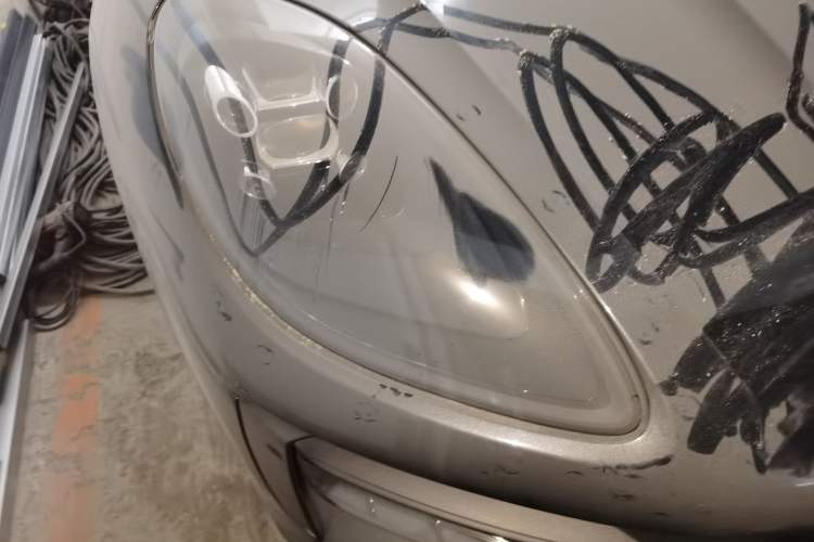 Used Porsche Macan 2018 Macan 2.0T Right Front Headlight