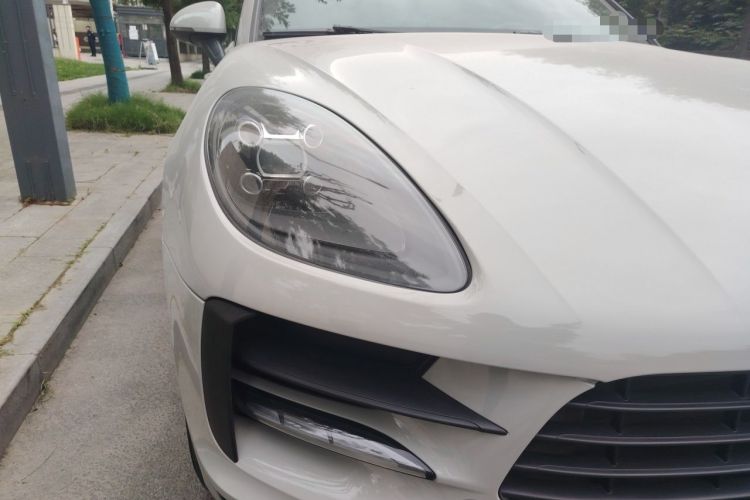 Used Porsche Macan 2018 Macan 2.0T Right Front Headlight
