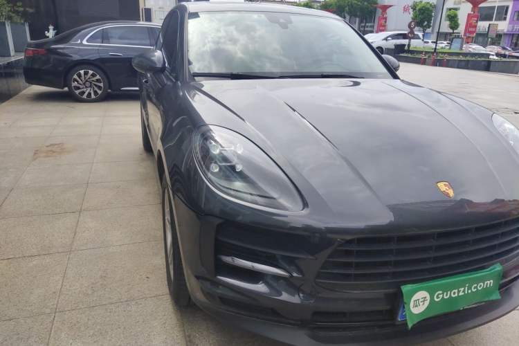 Used Porsche Macan 2018 Macan 2.0T Right Front Headlight