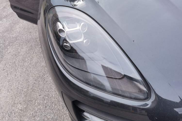 Used Porsche Macan 2018 Macan 2.0T Right Front Headlight